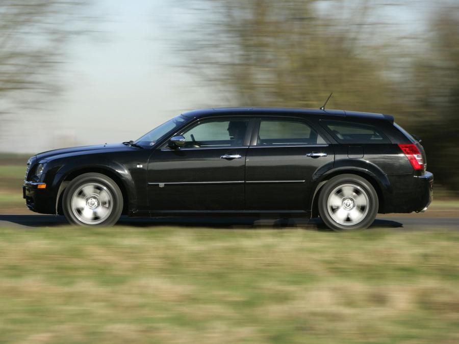  Chrysler 300C Touring 2006 года  (UK) (фото 20 из 30)